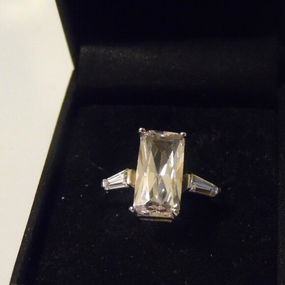 Radiance by Absolute Baguette Accented Engagement Style Ring  Size 8 - Picture 5 of 5